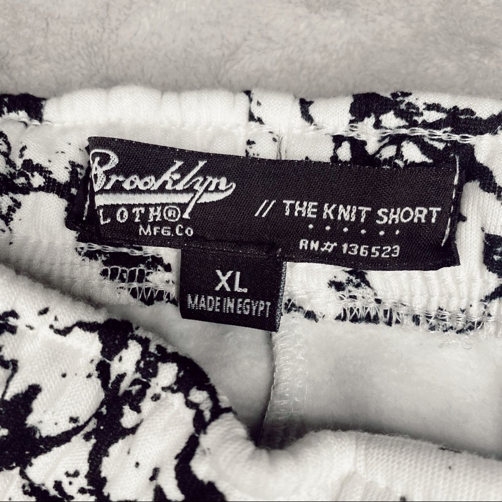 Brooklyn Cloth Men’s Shorts - Picture 7 of 8